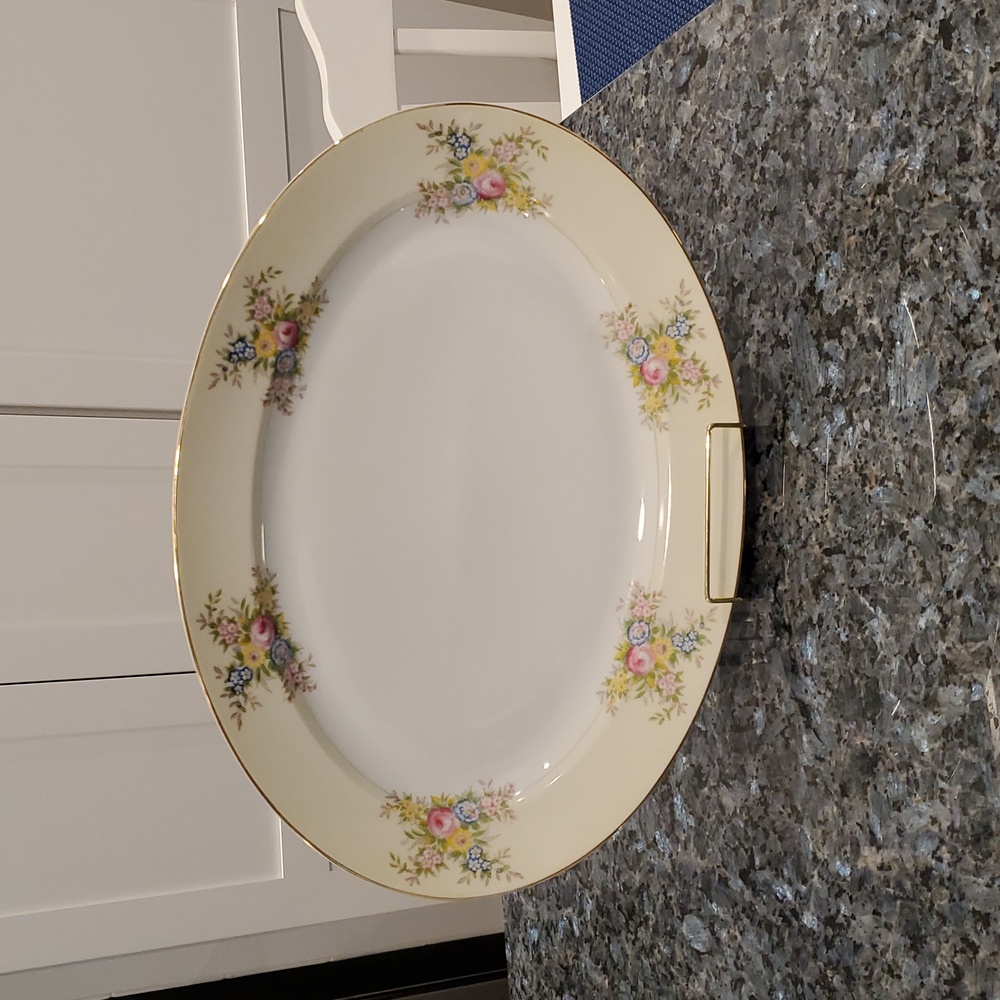 Meito Vintage Floral Oval Platter 12"×16"